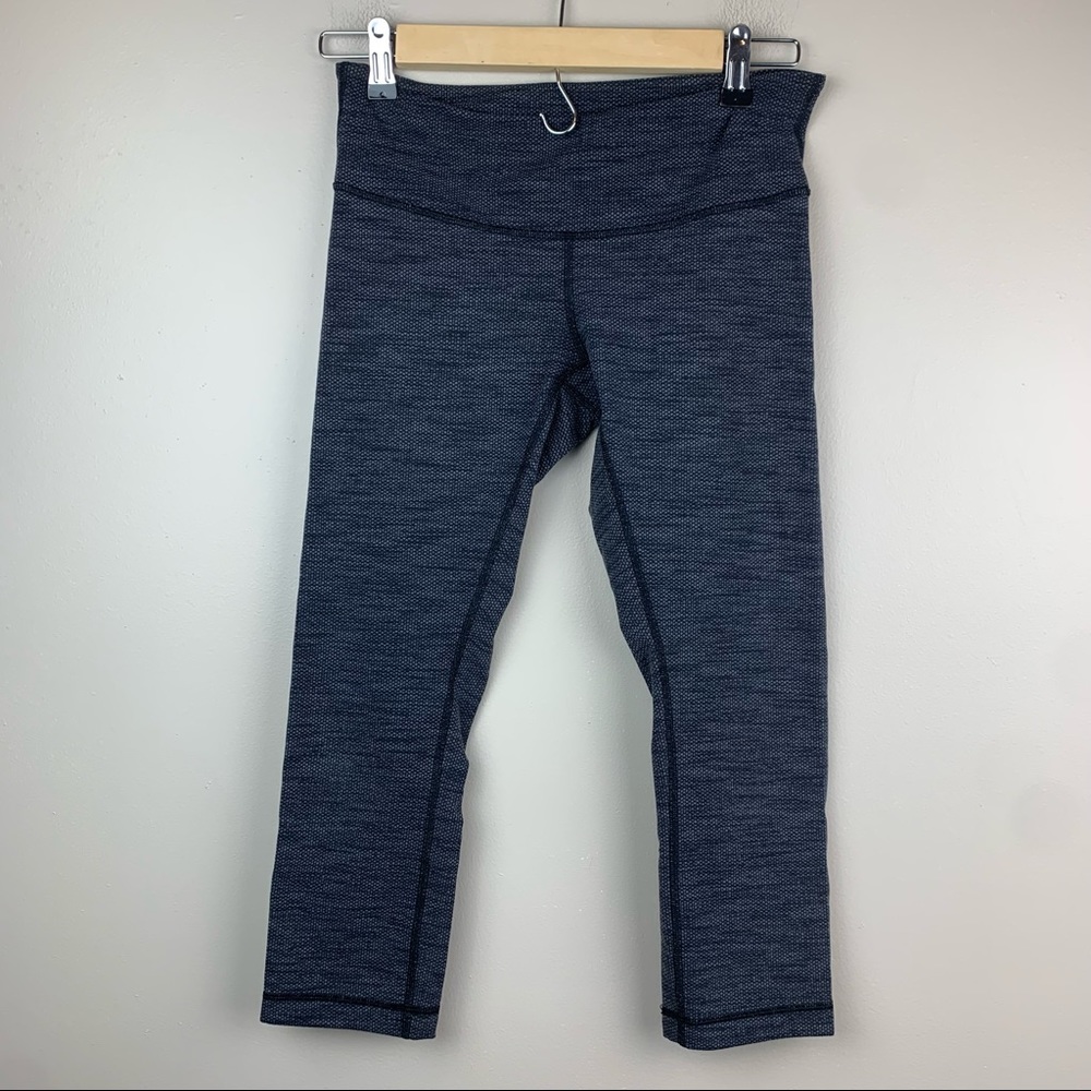 Lululemon cropped leggings women’s size 6